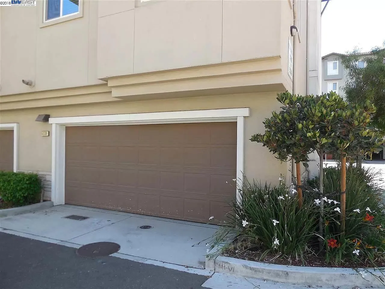4 bed, 3.5 bath, 1848 sqft, $4,100 — Photo 2