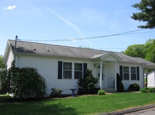 25 Cedar Springs Cir, Southington, CT 06489
