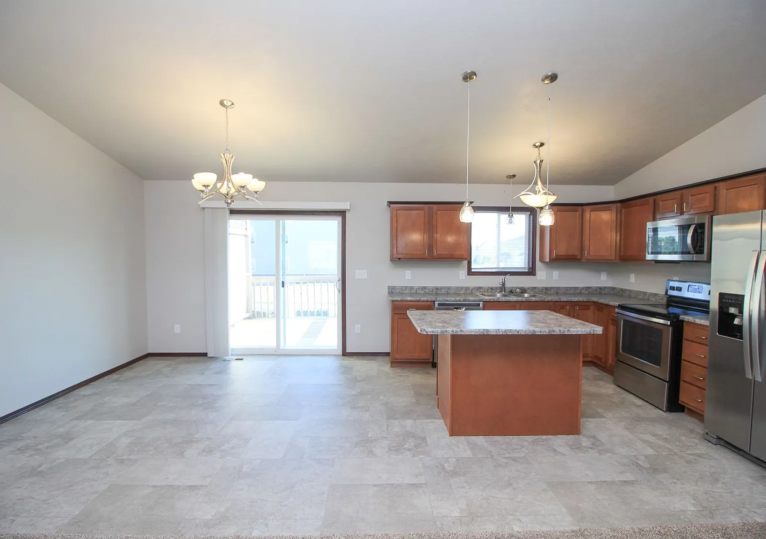 Beautiful Upper Floor 3 bedroom 2 bath townhomes at 1030 Tanner Ct in Tea, SD — Photo 3