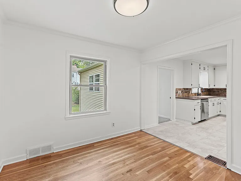 5706 Beverly Ave — Photo 7