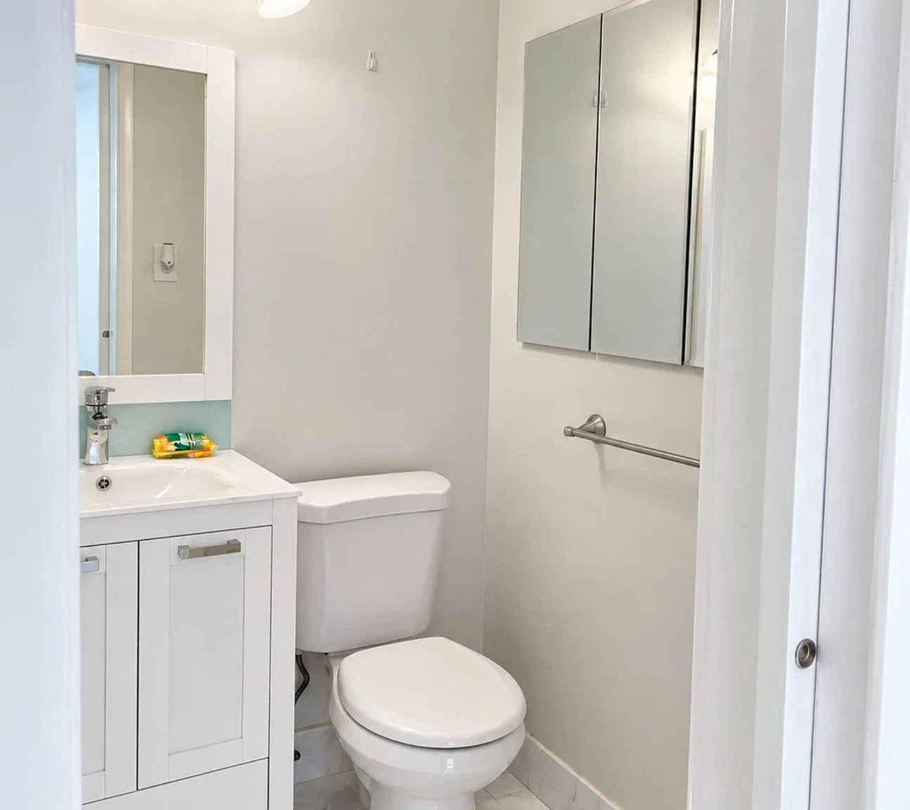 2 bed, 1.0 bath, 800 sqft, $2,100 — Photo 4