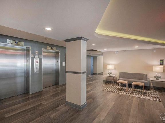 3rd image of 106 Port Royal Way