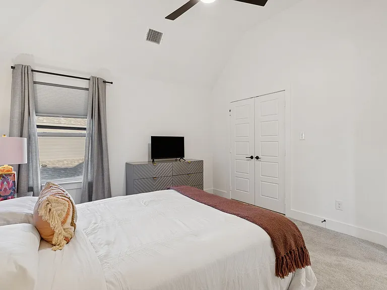 1117 Bradford St — Photo 29