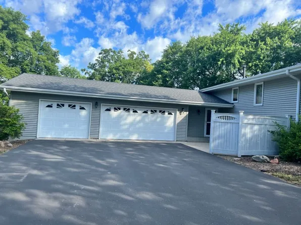 4225 Lodgepole Dr, Eagan, MN 55122