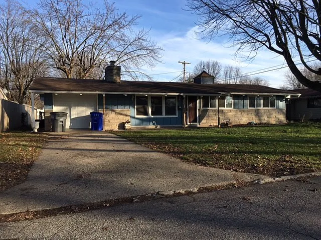 2508 Kent Ave photo 1