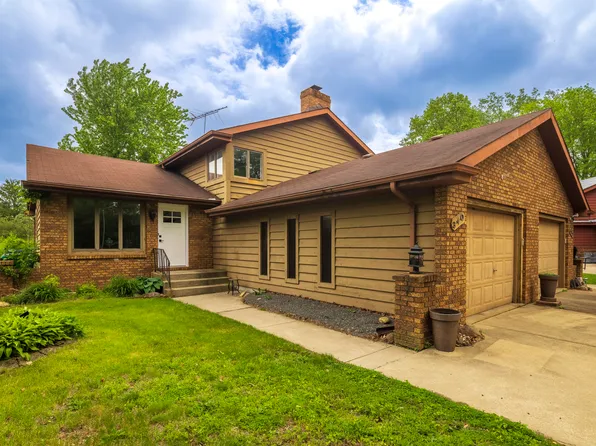340 Golfview Dr, Schererville, IN 46375
