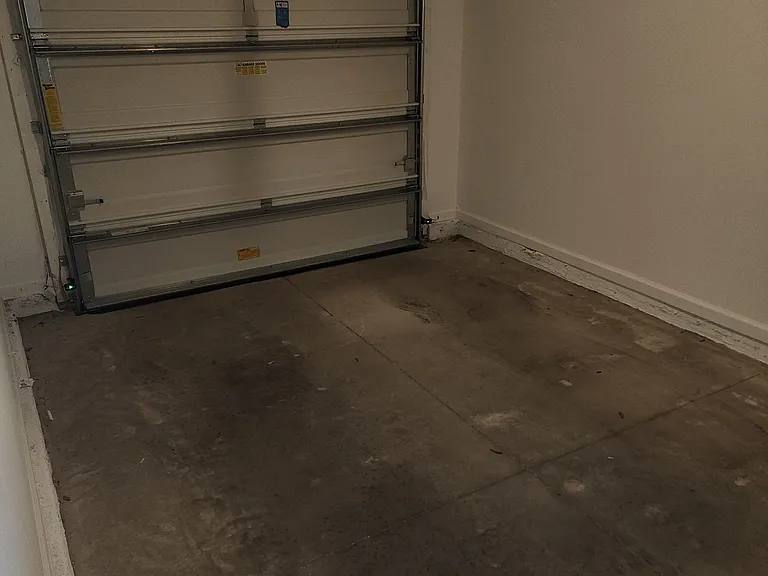 11805 Sylvia St — Photo 17