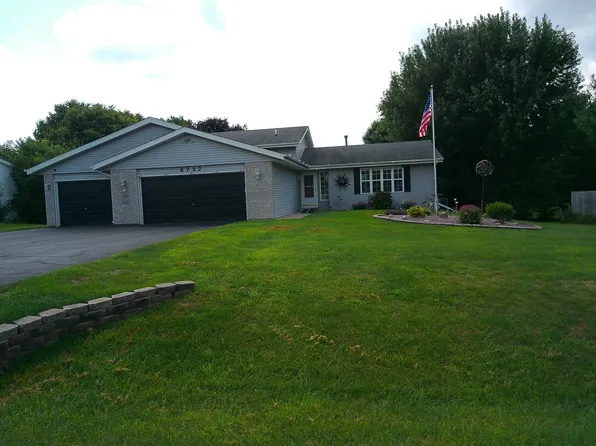 6727 Sawmill Dr, Roscoe, IL 61073