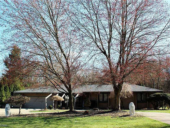 2nd image of 607 Northlawn Dr