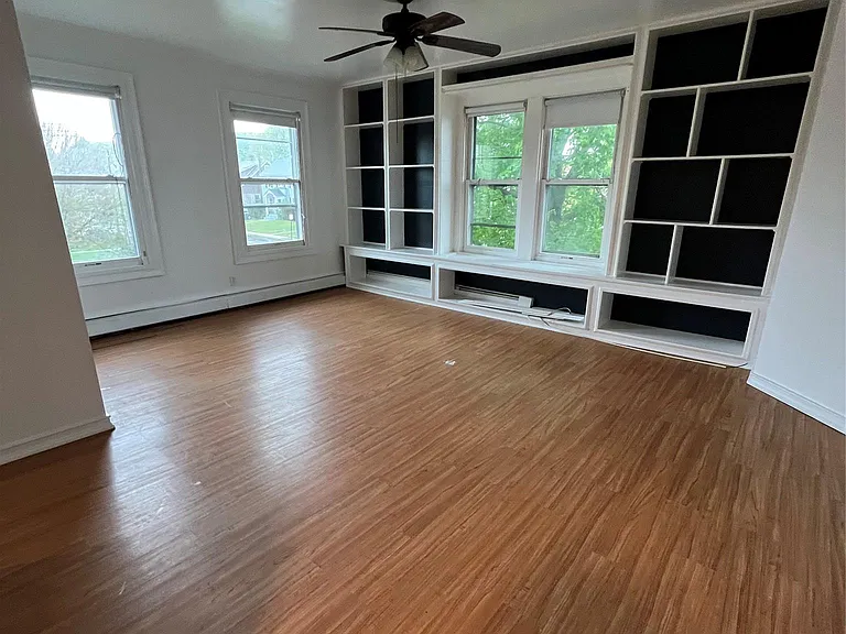 90 Washington St #92 — Photo 5