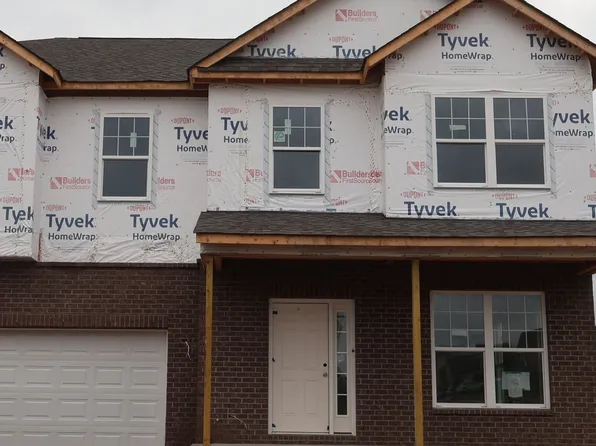 404 Crossing Ln, Dayton, OH 45449