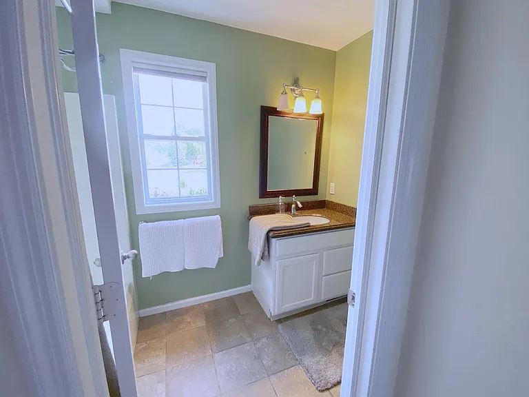 1418 Manton St NE — Photo 11