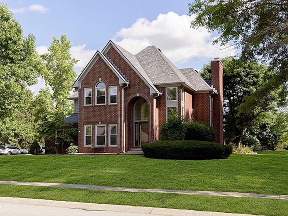 3rd image of 1435 Laurel Oak Dr