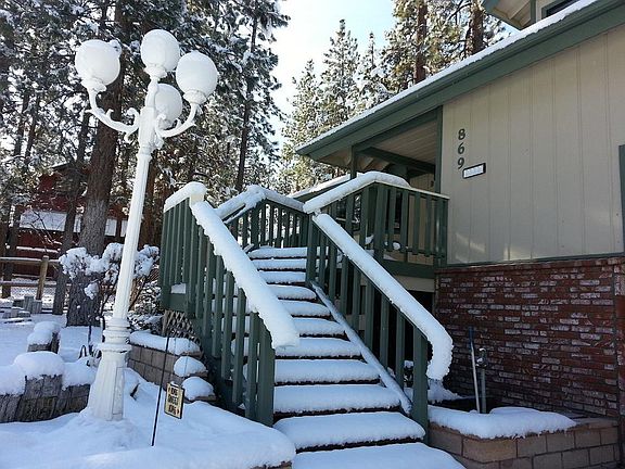 3rd image of 869 Aplenweg Dr