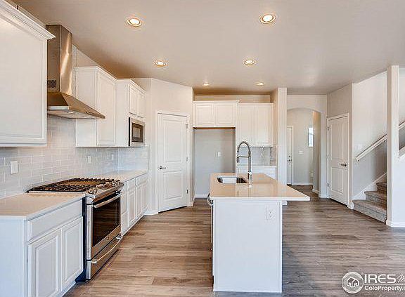 5th image of 704 Moonglow Dr