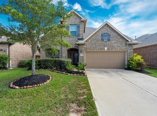 8834 E Coral Honeysuckle Loop, Cypress, TX 77433