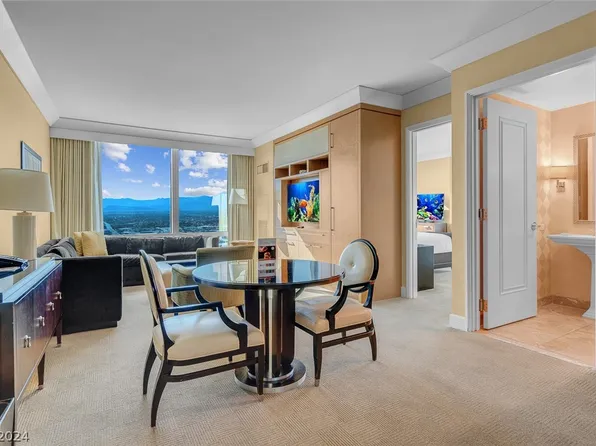 2000 N Fashion Show Dr Unit 4422, Las Vegas, NV 89109