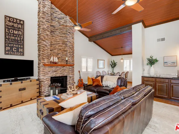 1106 Loma Dr, Hermosa Beach, CA 90254