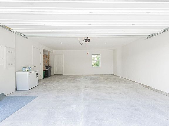 5th image of 1225 Mitchell St #124