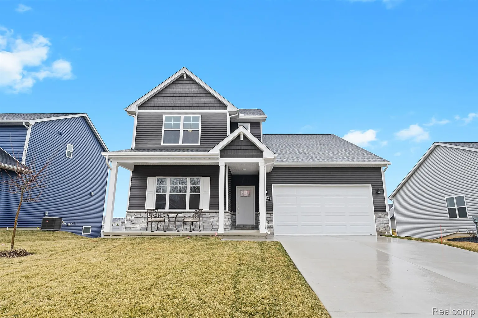 370 Jubilee Dr photo 1