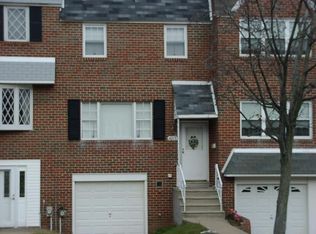 4213 Carteret Dr, Philadelphia, PA 19114