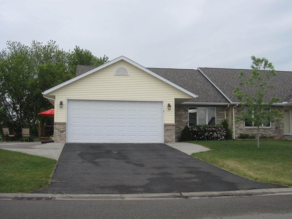 1st image of 403 Dakota Ct N