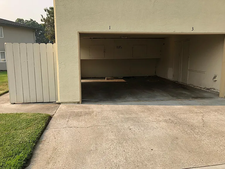 2136 Skylark Ct — Photo 16
