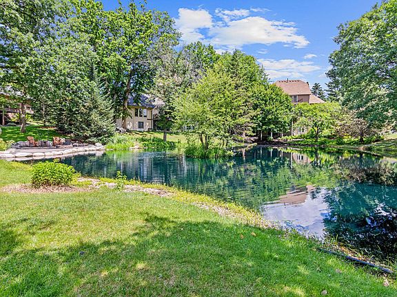 3rd image of 1200 Summit Oaks Dr