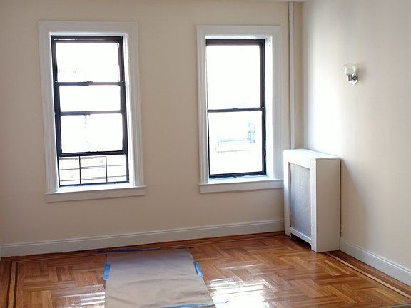 4th image of 12 Seaman Ave APT 4G