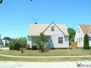 2nd image of 746 E 249th St