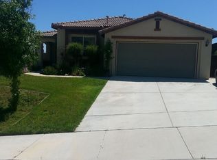 29404 Rocky Canyon Dr, Lake Elsinore, CA 92530