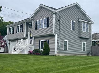 25 Sunset Dr, Taunton, MA 02780