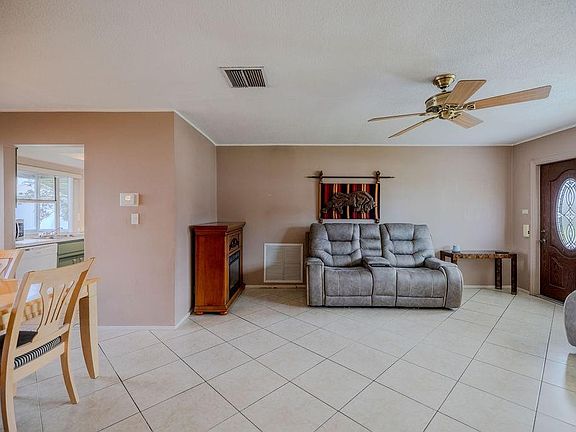 2nd image of 5405 NW 49th Terrace