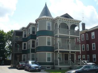 142 Elm St APT 5, Worcester, MA 01609