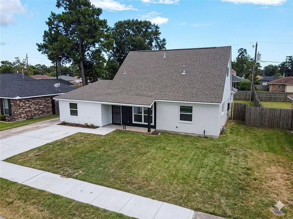 1st image of 3436 River Oaks Dr