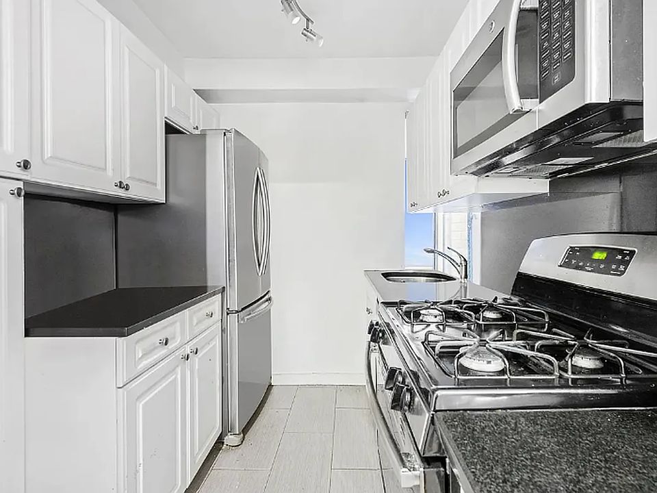 2nd image of 310 Lexington Ave APT 12