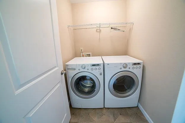 20844 Sister Ln — Photo 14