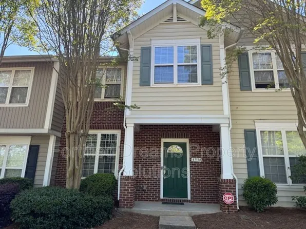 4934 Sunset Ridge Ct, Charlotte, NC 28269