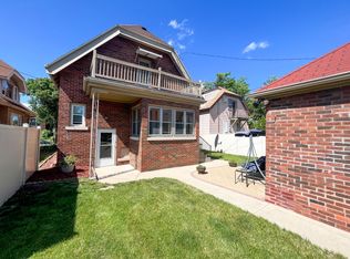 1009 W Oklahoma Ave, Milwaukee, WI 53215