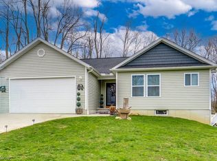 2904 Pepper Hill Cir, Akron, OH 44312