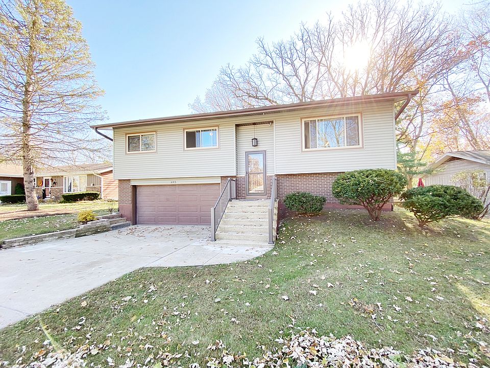 1st image of 693 Lor Ann Dr