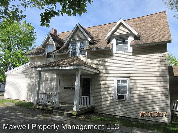 2nd image of 84 Van Dam St