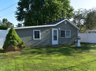 2685 W Long Lake Rd, Orleans, MI 48865