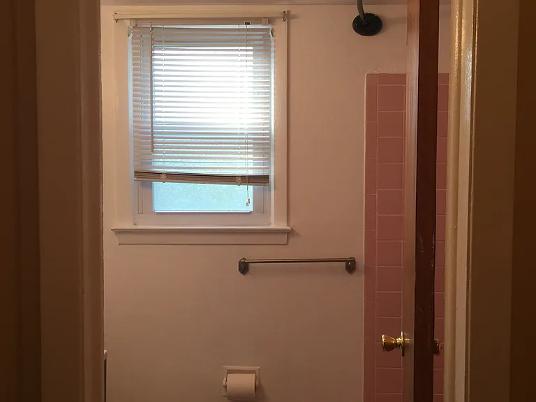 105 Garfield Ave — Photo 9
