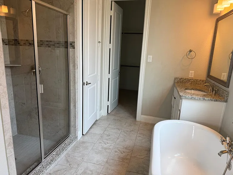 8533 Pine Valley Dr — Photo 41