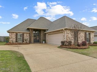 136 Amethyst Dr, Brandon, MS 39047