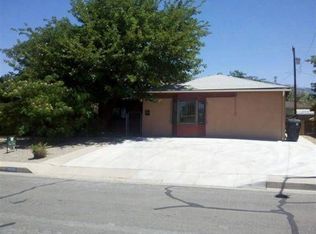 1820 Elizabeth St NE, Albuquerque, NM 87112