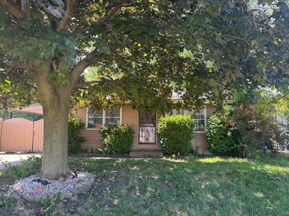 308 Old Indian Trl, Aurora, IL 60506