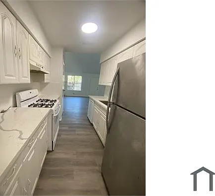 3 bed, 1166 sqft, $2,000 — Photo 4