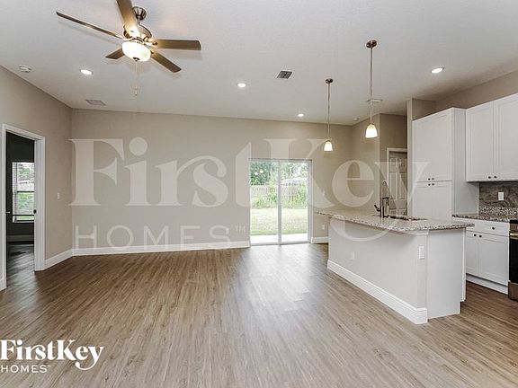 5th image of 740 Lavender St SE